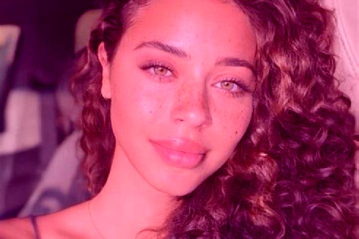 Penelope, 22, a black hazel-eyed ebony companion based in Jabalan. Offering OWO, Deep French Kissing, Overnight. Available for incall and outcall, day and ev...
