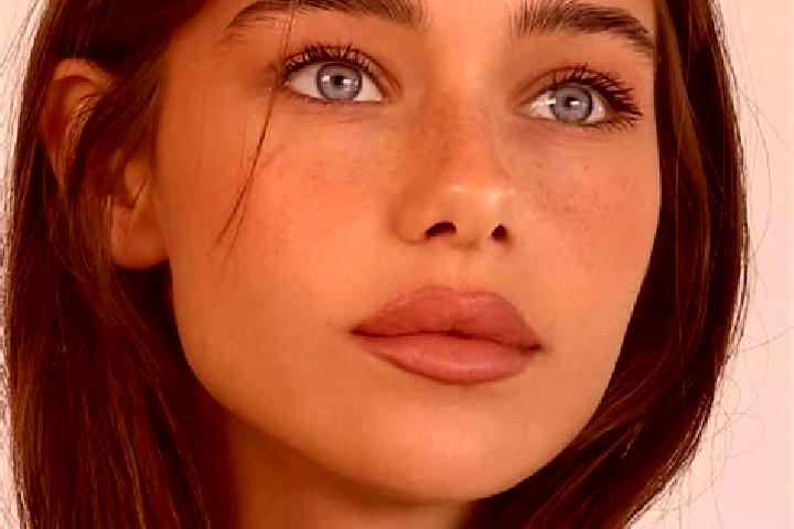 Penelope, 22, a brunette brown-eyed mediterranean companion based in Saint Blazey. Offering Dinner Date, Overnight, Prostate Massage. Available for incall an...
