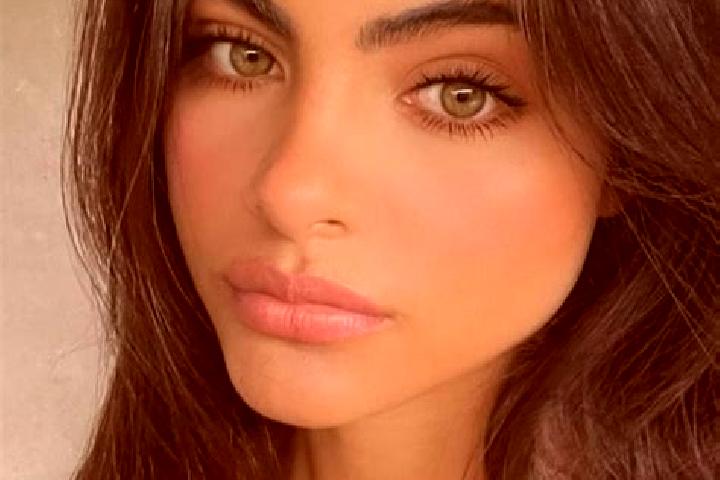 Penelope, 22, a brunette green-eyed middle eastern companion based in Lejem. Offering GFE, Massage, Couples, Tantra, Domination. Available for incall and out...