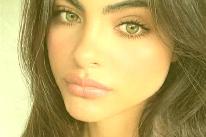 Penelope, 22, a brunette grey-eyed indian companion based in Ane. Offering Prostate Massage, Dinner Date, BDSM. Available for incall and outcall, day and eve...