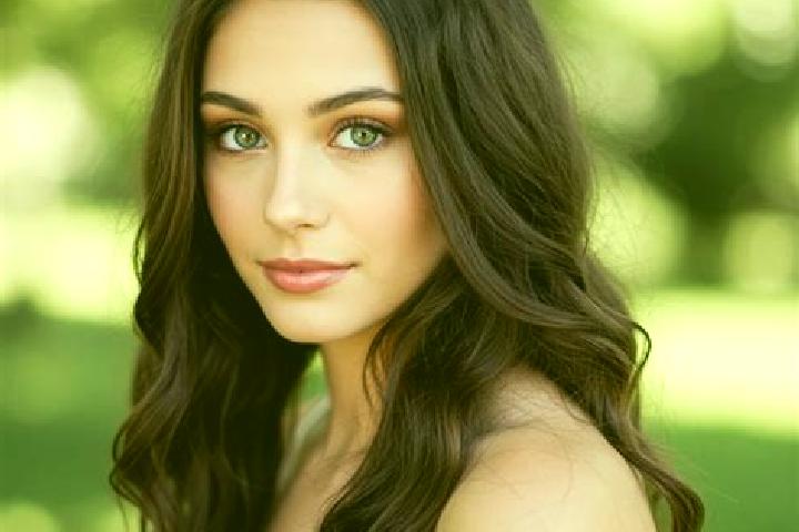 Penelope, 22, a brunette hazel-eyed latina companion based in Anapa. Offering Couples, 69, Prostate Massage. Available for incall and outcall, day and evenin...