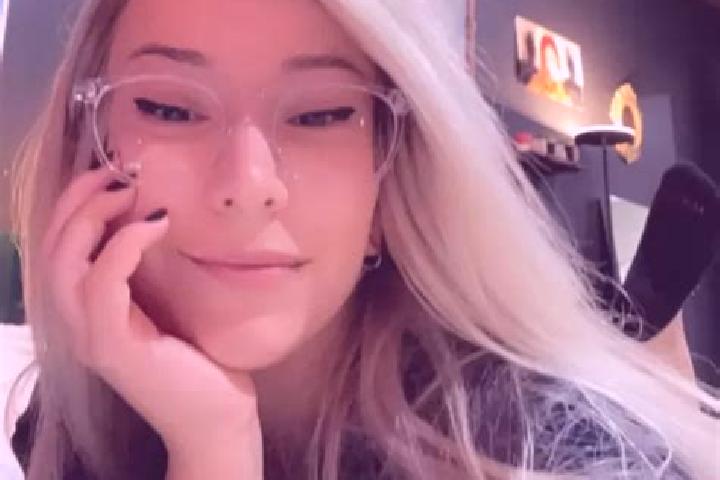 Penelope, 22, a platinum blonde blue-eyed caribbean companion based in Templeuve-en-Pevele. Offering BDSM, Fetish, Overnight. Available for incall and outcal...