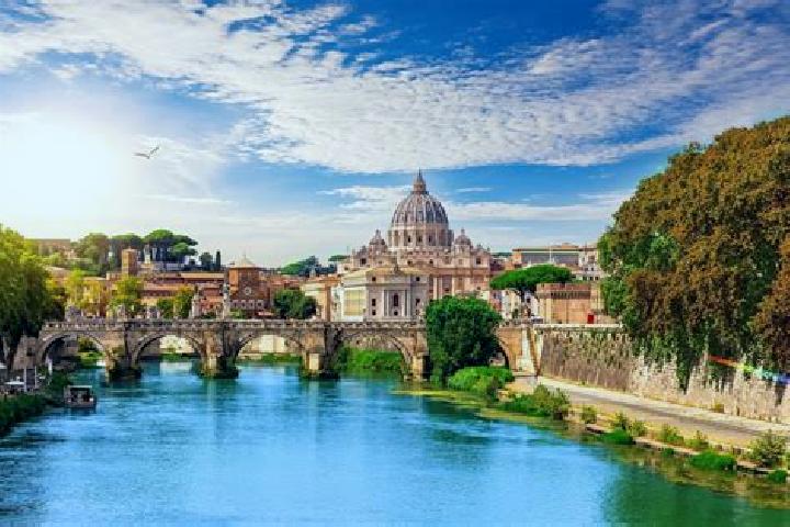 Penelope, 22 — Escort in Brovello, Italy
