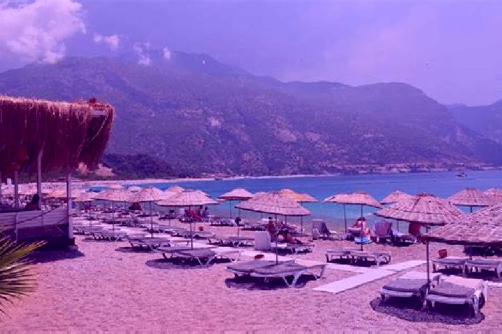 Penelope, 22 — Escort in OEluedeniz, Turkey