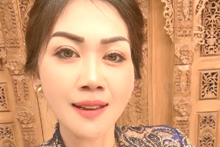 Penelope, 22 — Escort in Pangkungparuk, Indonesia