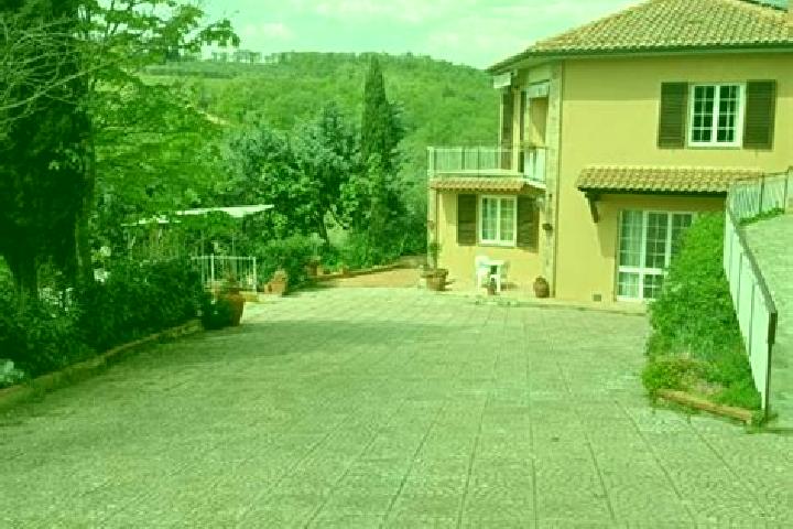 Penelope, 22 — Escort in Ponte A Bozzone, Italy