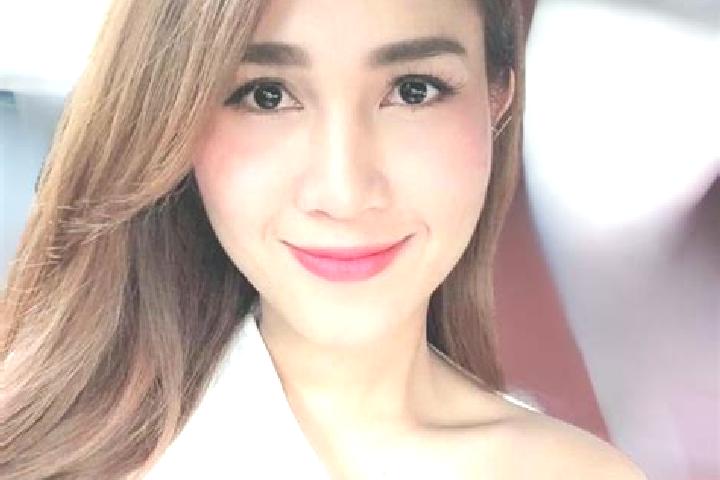 Penelope, 22 — Escort in Tangguwisia, Indonesia