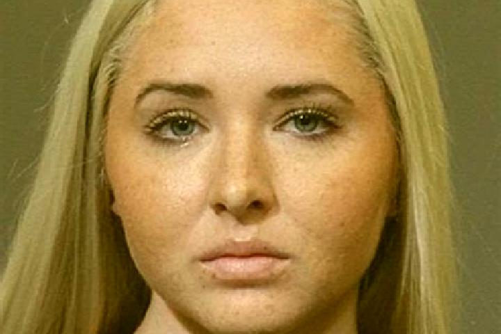 Penelope, 22 — Escort in Village Shires, United States