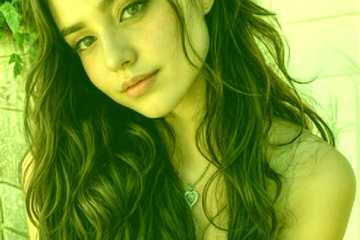 Penelope, 23, a auburn amber-eyed caribbean companion based in Chekkiad. Offering Couples, 69, Travel Companion. Available for incall and outcall, day and ev...