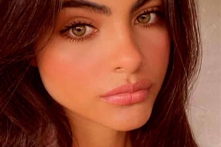 Penelope, 23, a black hazel-eyed middle eastern companion based in Torphichen. Offering Prostate Massage, Party Girl, Girlfriend Experience. Available for in...