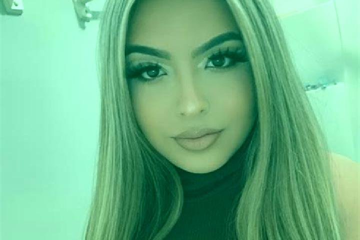 Penelope, 23, a blonde grey-eyed latina companion based in Moulineaux. Offering Dinner Date, OWO, Overnight, Prostate Massage, Fetish. Available for incall a...