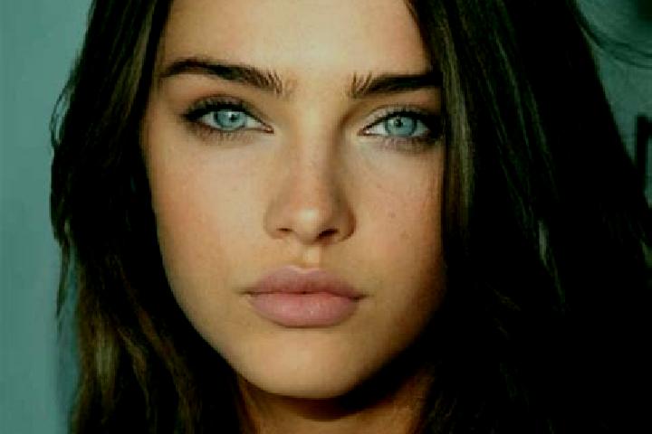 Penelope, 23, a brunette grey-eyed caucasian companion based in Kelme. Offering Striptease, Domination, Deep French Kissing, Girlfriend Experience, Couples. ...