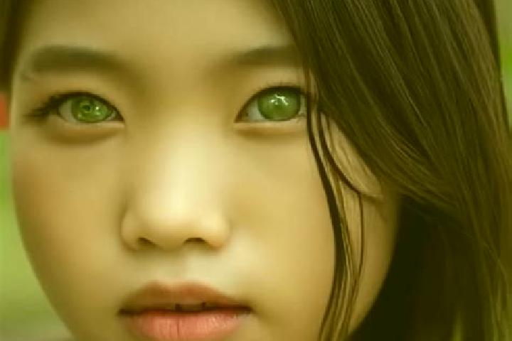 Penelope, 23, a red green-eyed asian companion based in Guanchao. Offering Striptease, Erotic Massage, Tantra, Dinner Date. Available for incall and outcall,...
