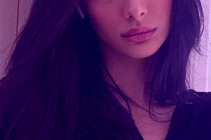 Penelope, 24, a black dark-eyed middle eastern companion based in Bezenye. Offering Girlfriend Experience, Deep French Kissing. Available for incall and outc...