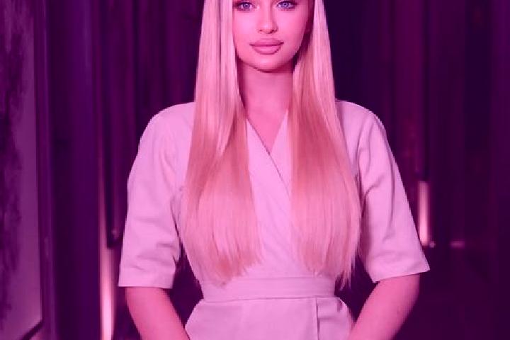 Penelope, 24, a blonde amber-eyed european companion based in Gbodonon. Offering Tantra, Erotic Massage. Available for incall and outcall, overnight bookings...