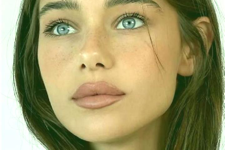 Penelope, 24, a brunette blue-eyed indian companion based in Llanes. Offering Deep French Kissing, GFE, Massage, Striptease. Available for incall and outcall...