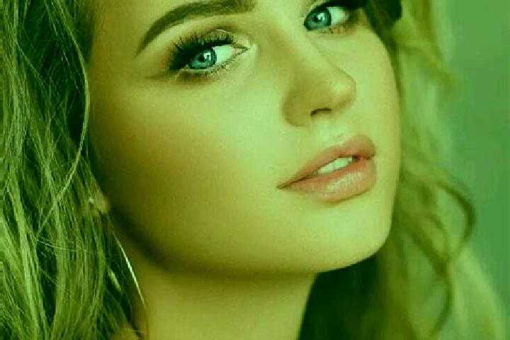 Penelope, 24, a dark blonde blue-eyed caucasian companion based in Diezue. Offering GFE, CIM, Striptease. Available for incall and outcall, day and evening d...
