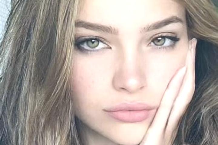 Penelope, 24, a dark blonde hazel-eyed mediterranean companion based in Al Shamkhah City. Offering Party Girl, Dinner Date, A-Level, Overnight. Available for...
