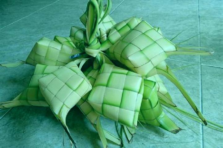 Penelope, 24 — Escort in Ketupat, Indonesia