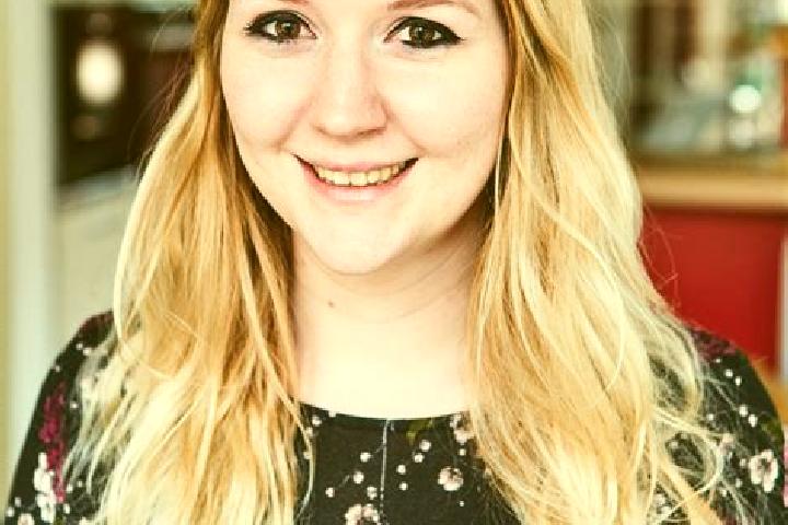 Penelope, 24 — Escort in Nauroth, Germany
