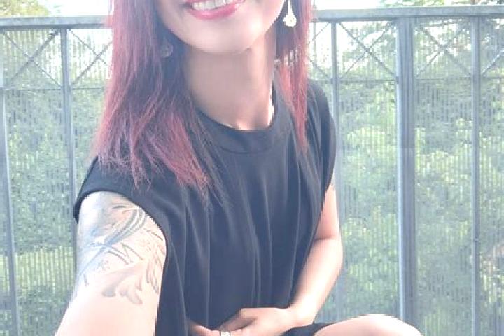 Penelope, 24 — Escort in Sevres, France