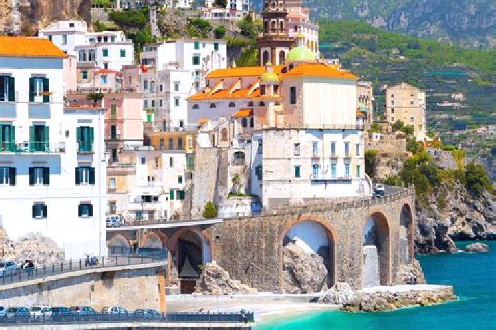 Penelope, 24 — Escort in Tarcento, Italy