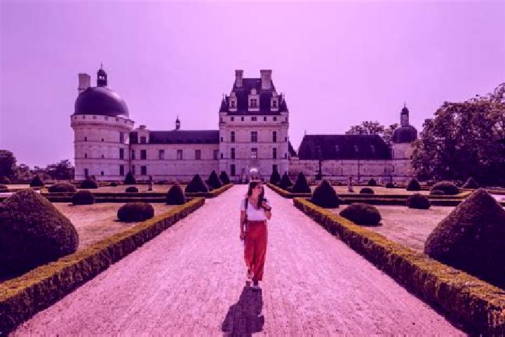 Penelope, 24 — Escort in Valencay, France