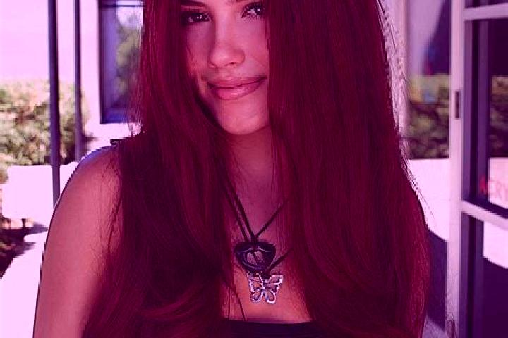 Penelope, 25, a auburn dark-eyed caucasian companion based in Uling. Offering Tantra, OWO. Available for incall and outcall, overnight bookings available.