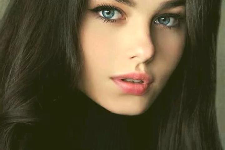 Penelope, 25, a black blue-eyed slavic companion based in Scornicesti. Offering Fetish, Overnight, BDSM. Available for incall and outcall, day and evening da...