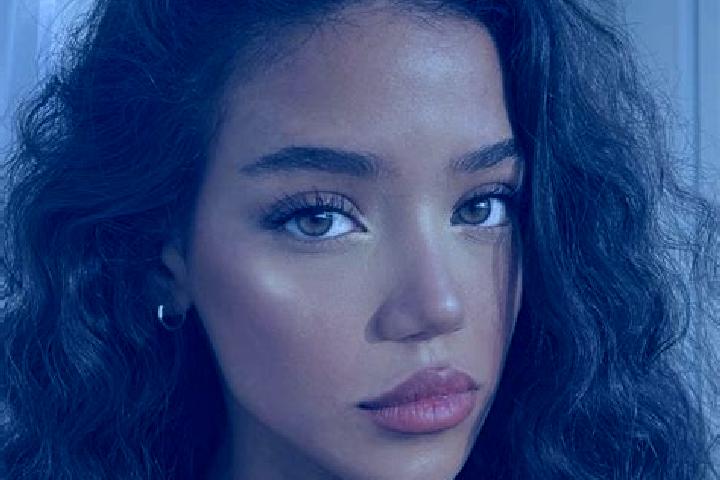 Penelope, 25, a black brown-eyed mixed companion based in Jaulzy. Offering CIM, Domination, Girlfriend Experience. Available for incall and outcall, overnigh...