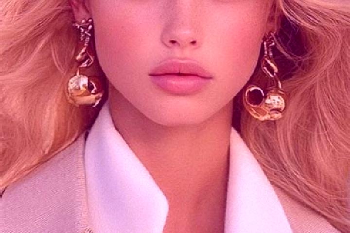 Penelope, 25, a blonde brown-eyed mediterranean companion based in Krym. Offering Prostate Massage, 69, Tantra. Available for incall and outcall, overnight b...