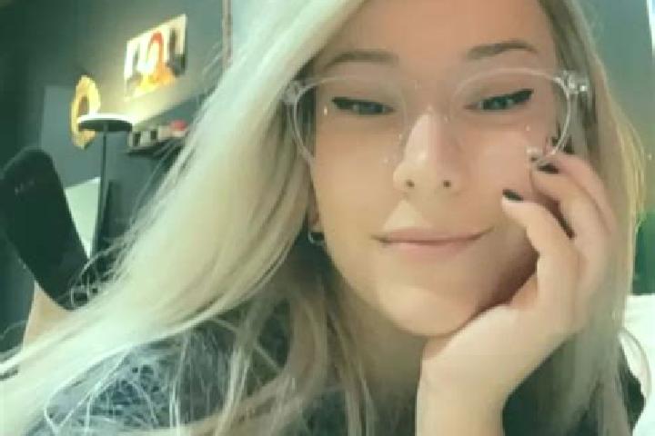 Penelope, 25, a blonde grey-eyed asian companion based in Yesud HaMa ala. Offering 69, Overnight, CIM, Striptease. Available for incall and outcall, overnigh...