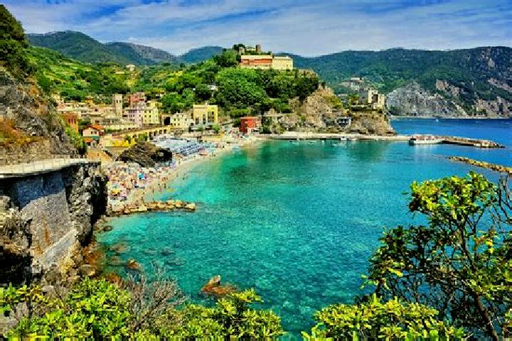 Penelope, 25 — Escort in Monterosso, Italy
