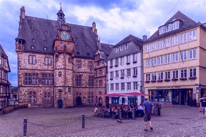 Penelope, 25 — Escort in Oberstadt, Germany