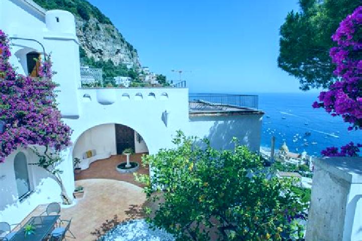 Penelope, 25 — Escort in Santa Barbara, Italy