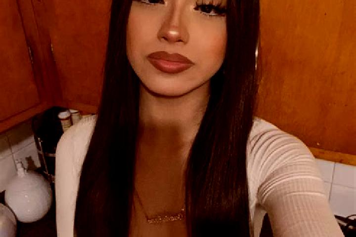 Penelope, 26, a black grey-eyed latina companion based in Ratchathewi. Offering Dinner Date, Girlfriend Experience, Party Girl, CIM, Couples. Available for i...