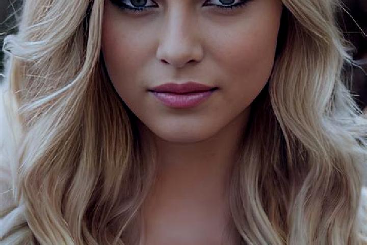 Penelope, 26, a blonde amber-eyed european companion based in Casasco Intelvi. Offering Travel Companion, 69, Deep French Kissing, A-Level. Available for inc...
