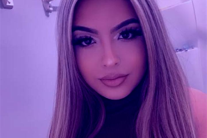 Penelope, 26, a blonde brown-eyed latina companion based in Tiontiepa Benito Juarez. Offering GFE, 69, A-Level. Available for incall and outcall, overnight b...