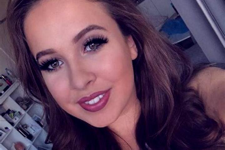 Penelope, 26, a brunette green-eyed slavic companion based in Vartholomio. Offering Roleplay, Fetish. Available for incall and outcall, overnight bookings av...
