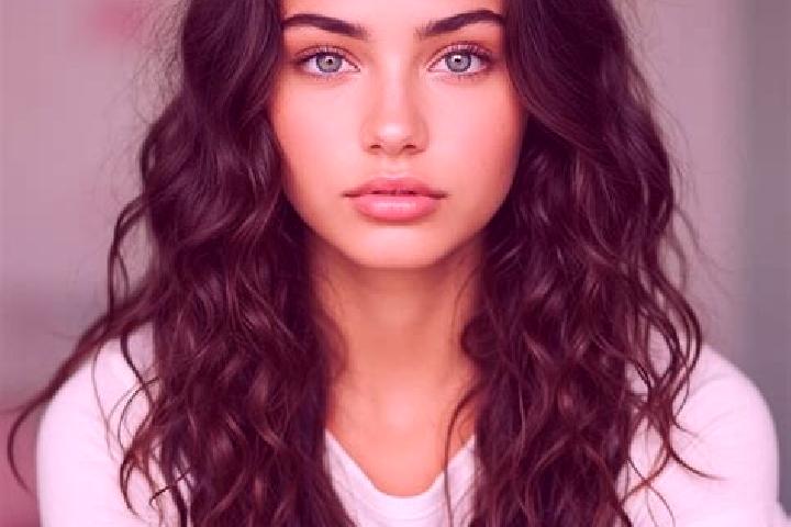 Penelope, 26, a dark blonde hazel-eyed mediterranean companion based in Cuch Holoch. Offering OWO, Dinner Date, Fetish. Available for incall and outcall, day...