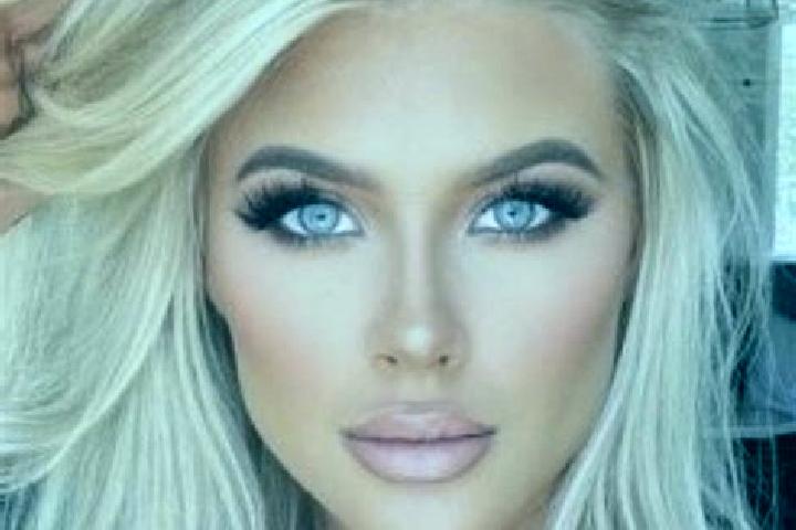 Penelope, 26, a platinum blonde hazel-eyed latina companion based in Jinisai. Offering 69, Erotic Massage, Domination, Massage. Available for incall and outc...