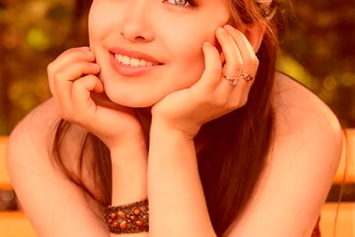 Penelope, 26, a red blue-eyed asian companion based in Heric. Offering Deep French Kissing, Roleplay, Overnight, Domination. Available for incall and outcall...