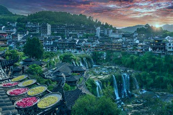 Penelope, 26 — Escort in Baishi Zhen, China
