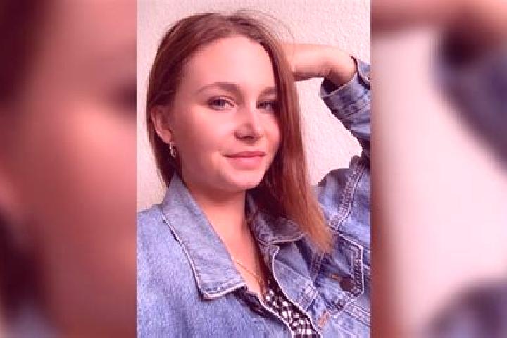 Penelope, 26 — Escort in Vayrac, France