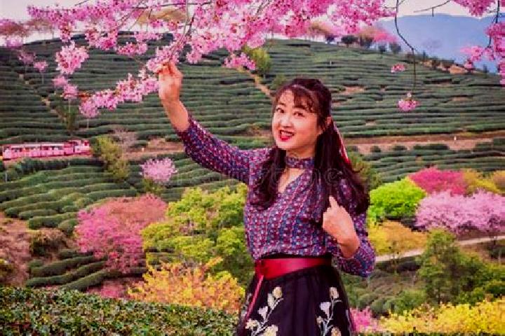 Penelope, 26 — Escort in Yongfu, China