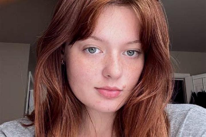 Penelope, 27, a auburn grey-eyed european companion based in Werebo. Offering OWO, Dinner Date, CIM. Available for incall and outcall, overnight bookings ava...