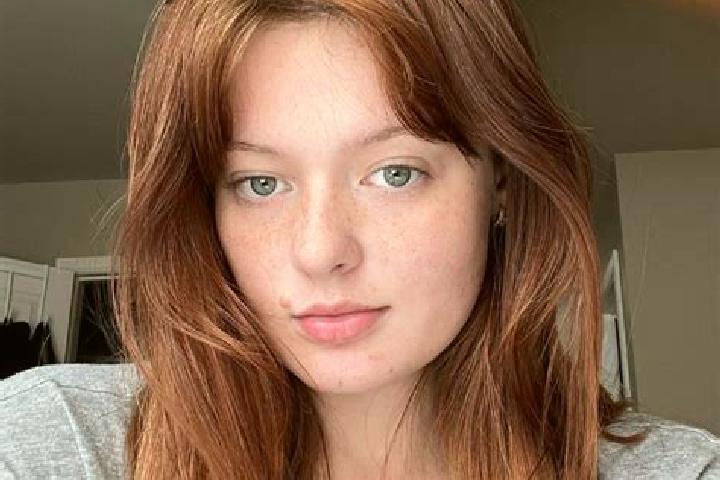 Penelope, 27, a auburn hazel-eyed slavic companion based in Wiesweiler. Offering Travel Companion, GFE, OWO, Deep French Kissing, Couples. Available for inca...