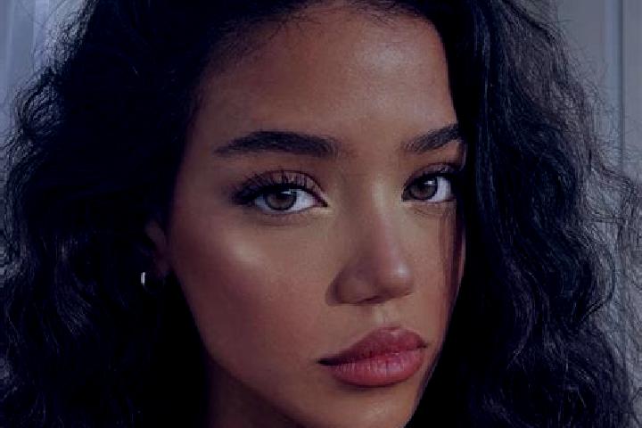 Penelope, 27, a black brown-eyed mediterranean companion based in Gottolengo. Offering Duos, Fetish, Overnight. Available for incall and outcall, overnight b...