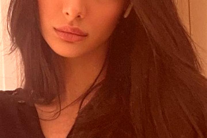 Penelope, 27, a black dark-eyed middle eastern companion based in Sieniawka. Offering GFE, OWO, Roleplay, Massage, Erotic Massage. Available for incall and o...