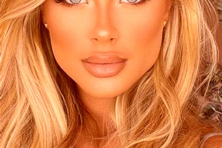 Penelope, 27, a blonde blue-eyed latina companion based in Cheste. Offering OWO, Duos, 69, Fetish. Available for incall and outcall, overnight bookings avail...